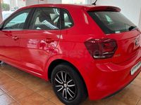 Usado VW Polo Advance 95 CV (69 kW) 2018 Rojo Utilitario