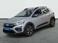 Usado Dacia Sandero 91 CV (66 kW) 2022 Gris Berlina