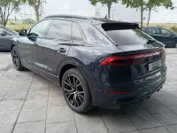 Usado Audi Q8 286 CV (210 kW) 2019 Gris negro SUV