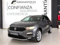 Usado VW T-Roc Advance 115 CV (84 kW) 2021 Gris / plata SUV