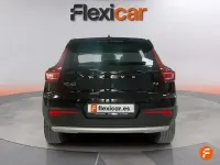 Usado Volvo XC40 Momentum 156 CV (114 kW) 2019 Negro SUV