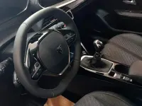 Nuevo Peugeot 208 Allure 102 CV (75 kW) 2025 Gris Utilitario