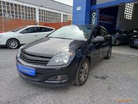 Usado Opel Astra GTC 110 CV (80 kW) 2011 Negro Berlina