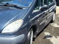 Usado Citroën Xsara Picasso Exclusive 90 CV (66 kW) 2003 Azul Monovolumen