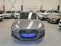 Usado Audi A3 Exclusive 116 CV (85 kW) 2017 Gris / plata Berlina