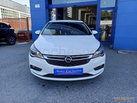 Usado Opel Astra Selective 110 CV (80 kW) 2019 Blanco Berlina