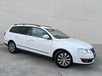 Usado VW Passat Advance 140 CV (102 kW) 2010 Blanco Familiar