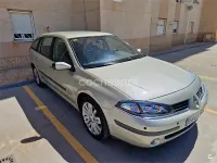 Usado Renault Laguna III Expression 130 CV (95 kW) 2008 Verde Familiar