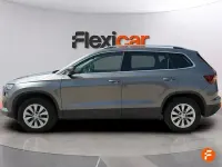 Usado Skoda Karoq Ambition 150 CV (110 kW) 2022 Gris SUV