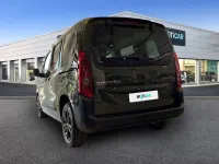 Usado Citroën Berlingo 102 CV (75 kW) 2024 Verde Monovolumen