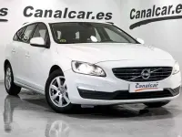 Usado Volvo V60 Kinetic 114 CV (83 kW) 2014 Blanco Familiar