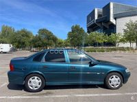 Usado Opel Vectra Comfort 100 CV (73 kW) 2001 Azul Berlina
