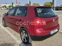 Usado VW Golf IV Sportline 105 CV (77 kW) 2005 Granate Berlina