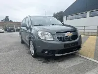 Usado Chevrolet Orlando LT 130 CV (95 kW) 2011 Gris / plata Monovolumen