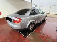 Usado Audi A4 150 CV (110 kW) 2002 Gris / plata Berlina