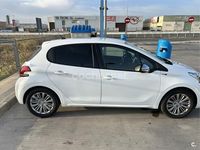 Usado Peugeot 208 Style 82 CV (60 kW) 2017 Blanco Utilitario