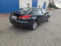 Usado Hyundai i40 115 CV (84 kW) 2013 Negro Berlina