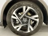 Usado Toyota C-HR Advance 122 CV (89 kW) 2022 Gris SUV