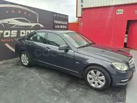 Usado Mercedes C220 Avantgarde 170 CV (125 kW) 2010 Azul Berlina