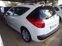 Usado Peugeot 207 Sport 90 CV (66 kW) 2010 Blanco Familiar