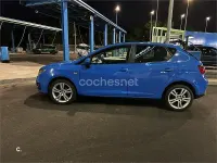 Usado Seat Ibiza Reference 80 CV (58 kW) 2009 Azul Berlina