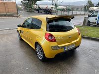 Usado Renault Clio II 200 CV (147 kW) 2007 Amarillo Berlina