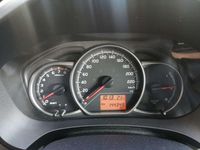 Usado Toyota Yaris Active 99 CV (72 kW) 2017 Gris Utilitario