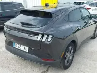 Usado Ford Mustang Mach-E 216 kW (294 CV) 2022 Gris SUV