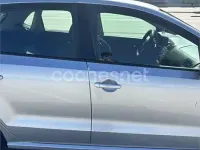 Usado VW Polo Advance 70 CV (51 kW) 2013 Gris / plata Utilitario