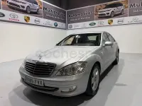 Usado Mercedes S500 388 CV (285 kW) 2007 Gris / plata Berlina