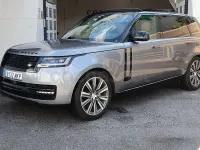 Usado Land Rover Range Rover 350 CV (257 kW) 2023 Gris / plata SUV