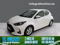Usado Toyota Yaris Edition 125 CV (91 kW) 2024 Blanco Berlina