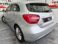 Usado Mercedes A200 Style 136 CV (100 kW) 2014 Gris / plata Berlina