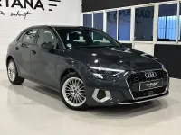 Usado Audi A3 Advanced Plus 150 CV (110 kW) 2023 Gris / plata Berlina