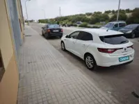Usado Renault Mégane IV Life 90 CV (66 kW) 2018 Blanco Utilitario