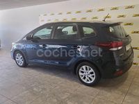 Usado Kia Carens 135 CV (99 kW) 2018 Azul Monovolumen