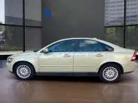 Usado Volvo S40 Momentum 140 CV (102 kW) 2006 Beige Berlina