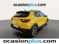 Usado Kia Stonic 120 CV (88 kW) 2018 Amarillo SUV