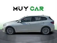 Usado BMW 118 Advantage 140 CV (102 kW) 2024 Blanco Berlina