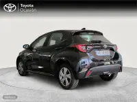 Nuevo Toyota Yaris Hybrid Active 116 CV (85 kW) 2025 Negro Berlina