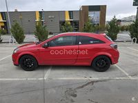 Usado Opel Astra GTC Cosmo 120 CV (88 kW) 2007 Rojo Berlina