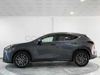 Usado Lexus NX350h Executive Line 242 CV (177 kW) 2022 Gris / plata SUV
