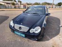 Usado Mercedes C200 122 CV (89 kW) 2007 Azul Coupe