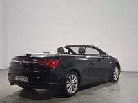 Usado Opel Cascada Excellence 170 CV (125 kW) 2018 Negro Descapotable