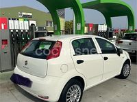 Usado Fiat Punto 77 CV (56 kW) 2016 Blanco Utilitario