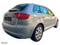 Usado Audi A3 Attraction 105 CV (77 kW) 2011 Plateado Berlina