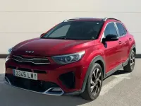 Usado Kia Stonic GT-Line 120 CV (88 kW) 2022 Rojo SUV