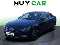Usado VW Passat Executive 122 CV (89 kW) 2022 Negro Familiar