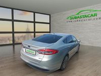 Usado Ford Mondeo Titanium 187 CV (137 kW) 2021 Gris plata metalizado Berlina