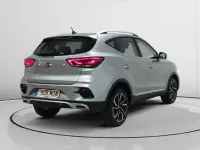 Usado MG ZS Luxury 106 CV (77 kW) 2023 Gris / plata SUV